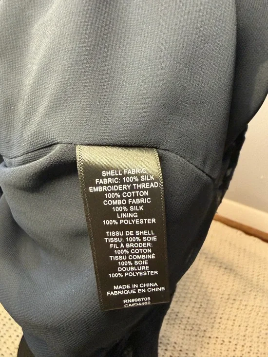 Rebecca Taylor is 100% Silk Navy Off-Shoulder Long sleeve Lace Blouse Size 2 - Picture 6 of 6